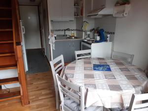 MBS e16