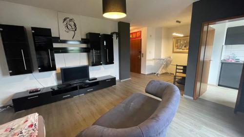 MBZ Ferienwohnung TREVERE - 2 ZKB Balkon