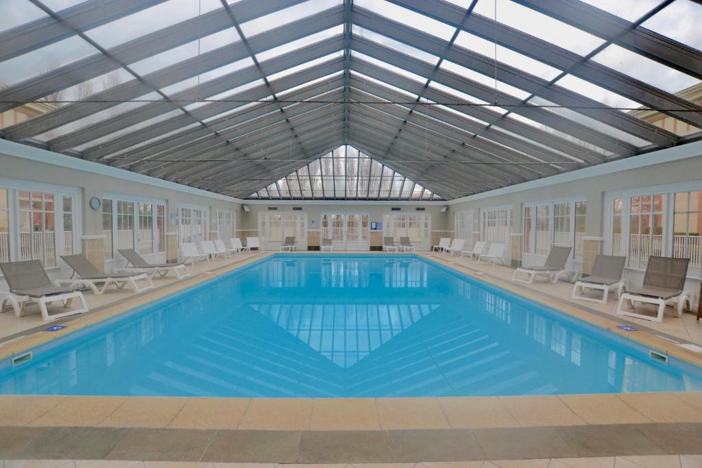 MC Tourisme - Splendide & cosy appartement avec piscine, tennis & parking Appartement 113 699 Boulevard de la Canche, 62520 Le Touquet-Paris-Plage