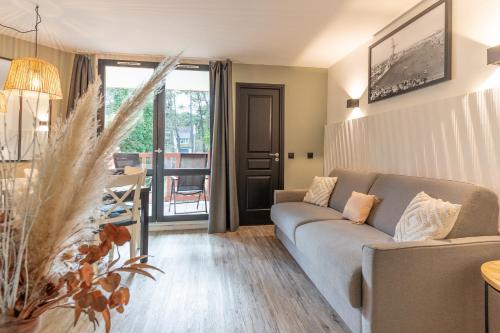 MC Tourisme - Splendide & cosy appartement avec piscine, tennis & parking