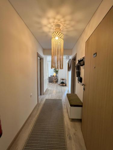 McRamé Design Apt Sea View, Beachfront, Swimming Pool, 2BDR, 2BAR, 6 pax, Praia da Rocha
