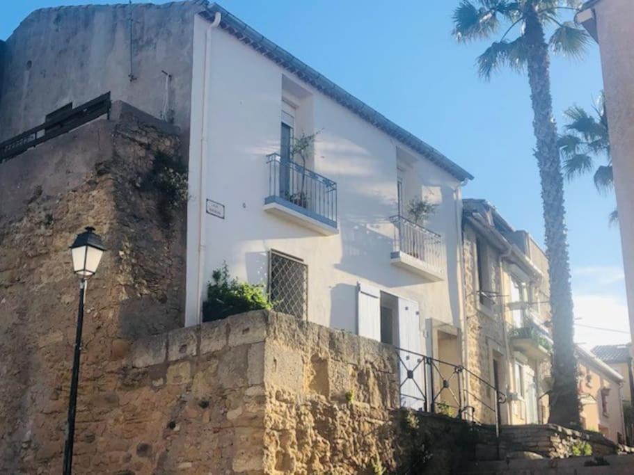 Appartement Mediterranean House in historic Mèze South France 26 Rue Fournel 34140 Mèze