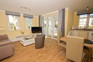 Meeresblick Residenzen FeWo 54 deluxe, inklusive Sauna und Schwimmbadnutzung im AHOI Sellin