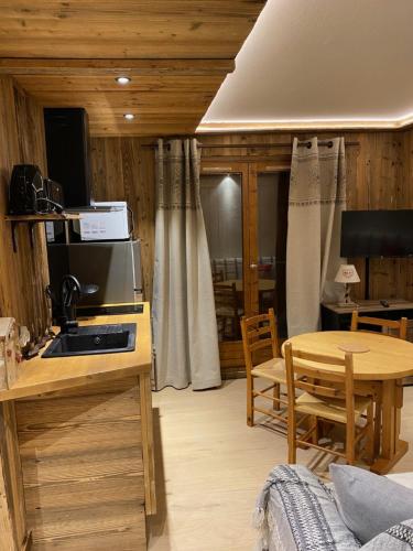Megève Le Sapin bat A