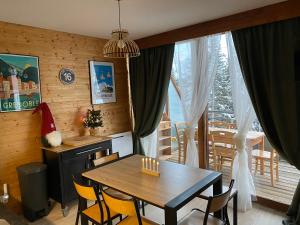 Appartement Mélèze B *** plein Sud 1476 Route de Bachat Bouloud 38410 Chamrousse Rhône-Alpes