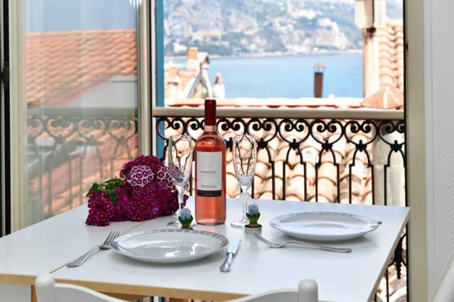 Menton nella vecchia città con vista mare 3 Rue Mattoni, 06500 Menton