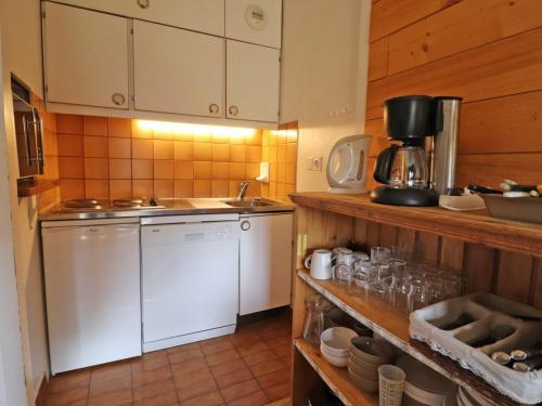 Appartement Appartement Méribel, 2 pièces, 4 personnes - FR-1-182-52 311-313 Chemin Des Narcisses -  - Méribel