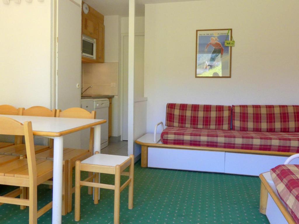 Appartement Appartement Méribel, 2 pièces, 5 personnes - FR-1-182-97 419 Route Du ChÃ¢telet -  -, 73550 Méribel