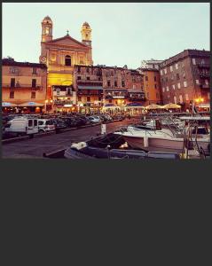 Merveilleux appartement sur la place du marché de Bastia