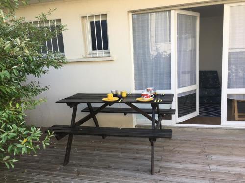 Appartement Appartement Merville-Franceville-Plage, 2 pièces, 4 personnes - FR-1-487-192 39 avenue de Versailles RESIDENCE DU GOLF Merville-Franceville-Plage