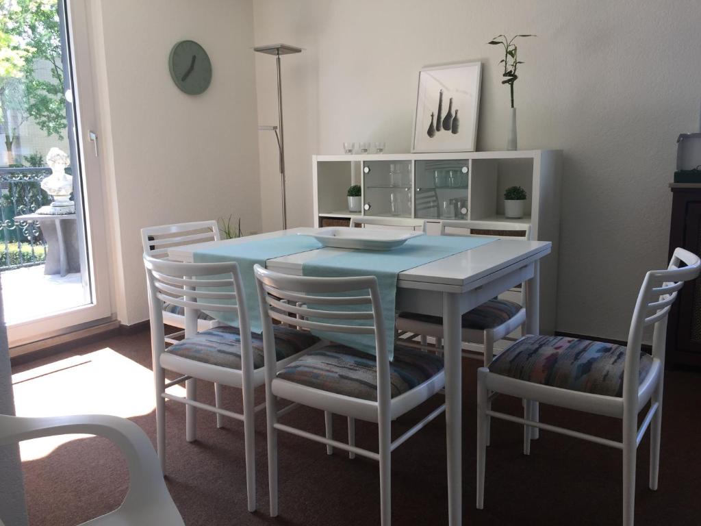 Appartement Messewohnung Düsseldorf 45 Roseggerstraße 1. Etage 40470 Düsseldorf