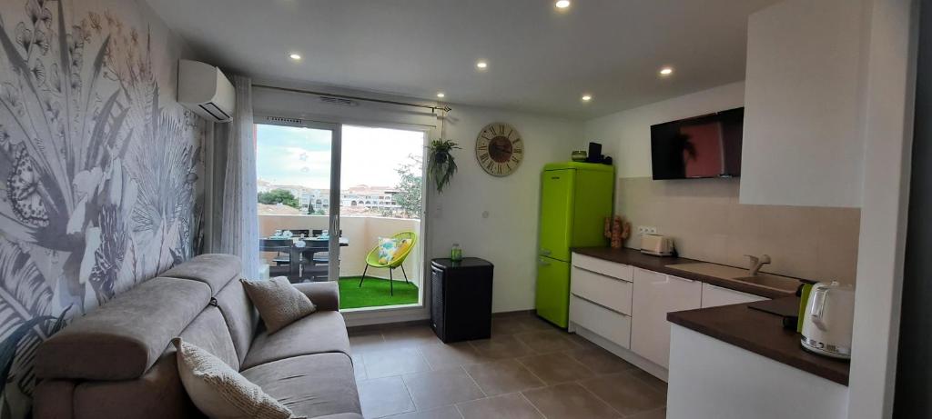 Métro 12, Stade De France, Parking, Balcon, 45m2, View, 93300 Aubervilliers