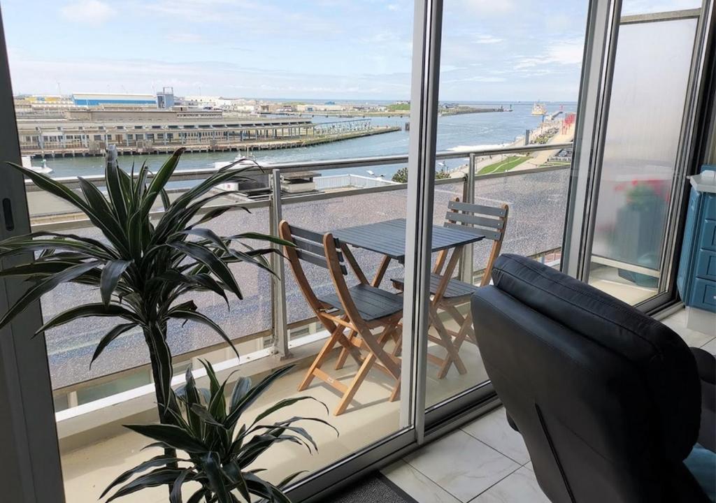 Appartement Meublé 4 étoiles, à 2mn de Nausicaa, vue sur port et mer 48 Rue de Folkestone 62200 Boulogne-sur-Mer