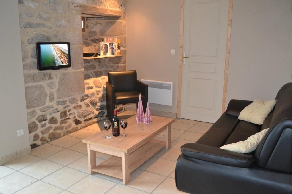 Meublés du 25 N3 Studio 1er Etage 67110 Niederbronn-les-Bains