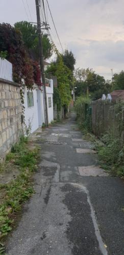 Meudon: Adorable studio tout équipé, neuf et calme