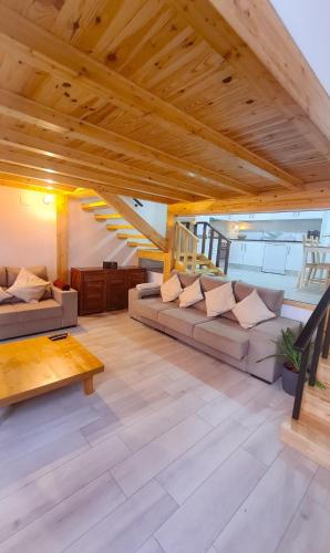 Mezzanine 4 Faro