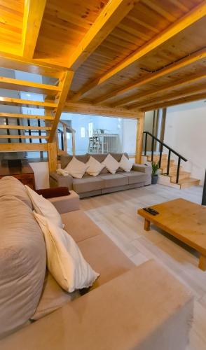 Mezzanine 4 Faro