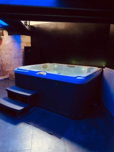 Appartement Mieuxqualhotel jacuzzi privatif La retro 26 Rue du Grand Maurian 33000 Bordeaux Aquitaine