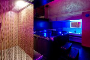 Mieuxqualhotel jacuzzi privatif Love room