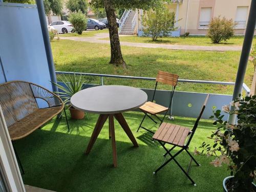 Mignon appartement en résidence avec piscine