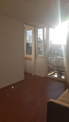 Milbertshofen z balkonem