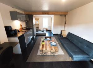 Appartement Millau charment Studio en centre-ville 7 Avenue Gambetta 12100 Millau Midi-Pyrénées