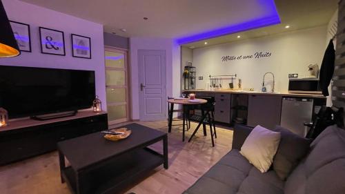Mille et une nuit, appartement en RDC avec exterieur et parking