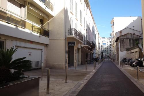 Minerve by Welcome to Cannes