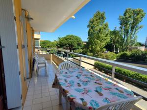 MIOUGRANO 2 Pieces Climatise 40m2 Piscine Parking