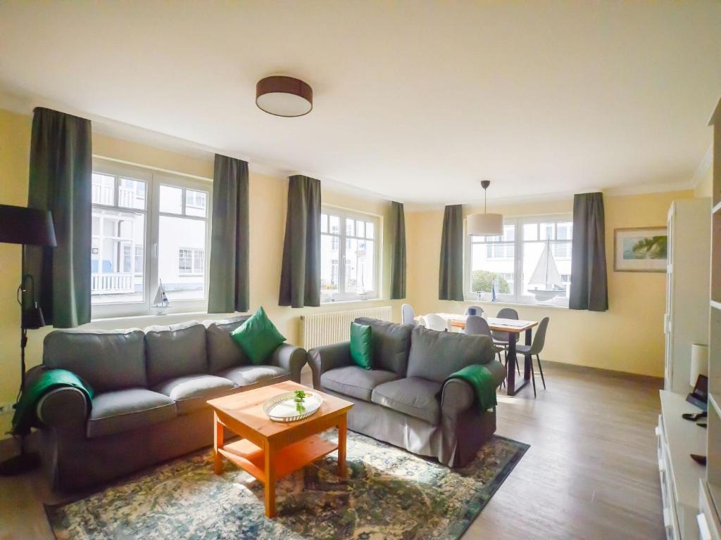 Appartement Appartement mit 2 Schlafzimmern und Balkon AH 563 Dollahner Straße 55, 18609 Binz