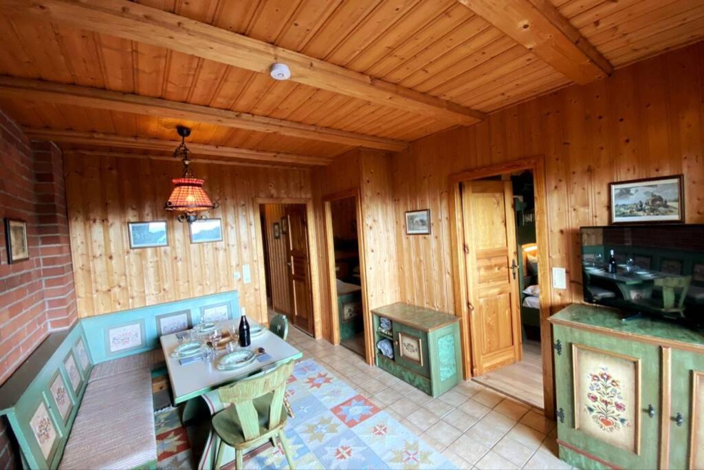 Appartement Mitten im Bayerischen Wald + Schönblick + Urig + NETFLIX 20 Hochwaldstraße Haus Schönblick 94572 Schöfweg