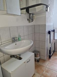 Möbilierte Wohnung in Wolfsburgs Zentrum 2 OG