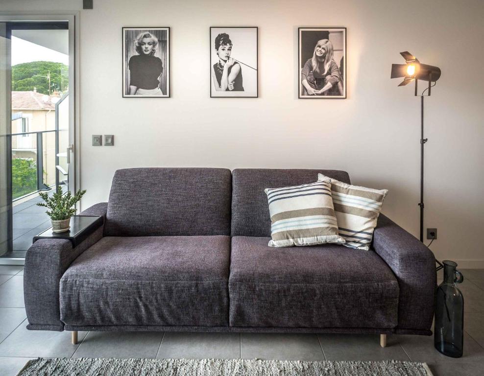 Modern 1 Bed apartment in prestigous area of Cannes a short walk to the Croisette and the Palais 1903 5 Rue Ricord Laty, 06400 Cannes