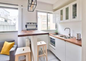 Modern 1 bed flat in Paris XVIII