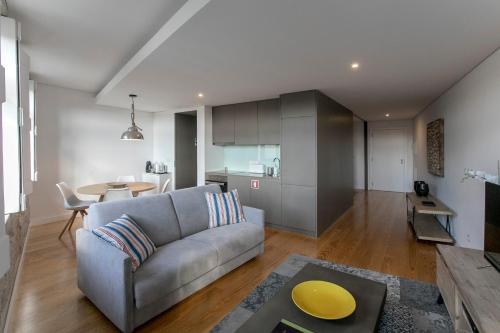 Modern 18th Century Flat