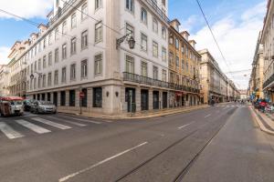 Modern 1BDR in Downtown Lisbon by LovelyStay