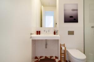 Appartement Modern 1BDR in Downtown Lisbon by LovelyStay 96 Rua de São Julião 1º B1F 1100-150 Lisbonne -1