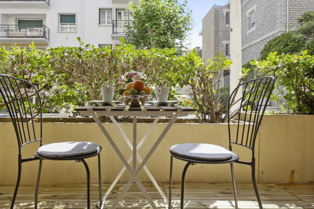 Appartement Modern 1br with terrace 5 min from Biarritzs Grande Plage Welkeys 4 C Rue de l'Abbé Pierre Moussempès 64200 Biarritz