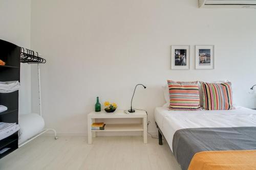Modern 2 Bedroom Apartment with views in Lisbon