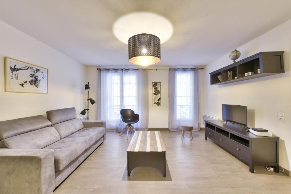 Modern 2 Bedroom flat 3min from the Vieux Port 12 Rue du Chevalier Roze, 13002 Marseille