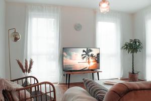 Modern 2 R-Apartment/Netflix/Fitness/Billiard