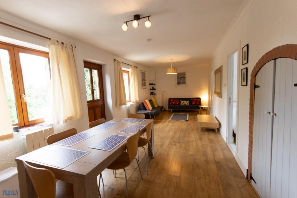 Appartement Modern 2 Twin Bed Gite can sleep up to 6 5 Grappay Charpentier 53120 Brécé