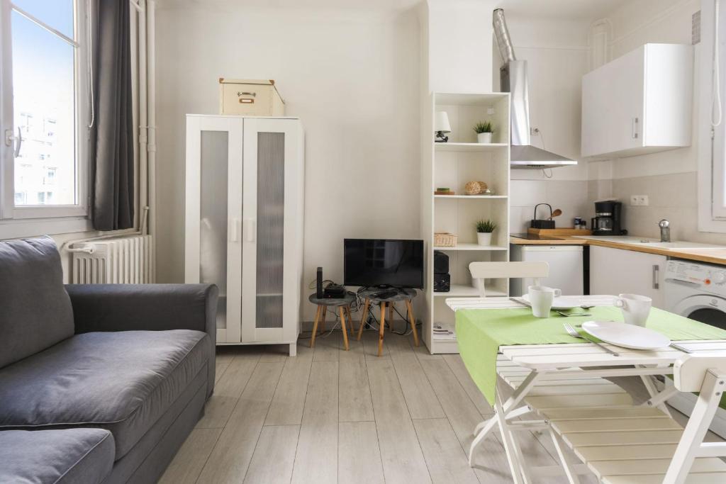Appartement Modern and comfortable studio close to Paris 5 Avenue de la Marne 92120 Montrouge