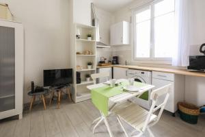 Modern and comfortable studio close to Paris