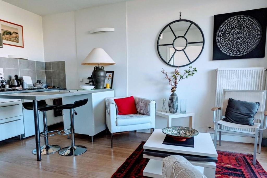 Modern and design 1br in Marseille city-center