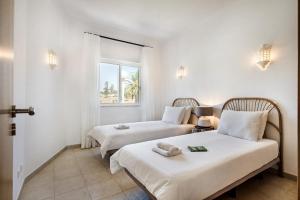Modern and Spacious Two Bedroom Apartment