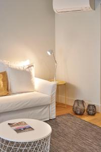 Modern Apartment Bica dos Olhos