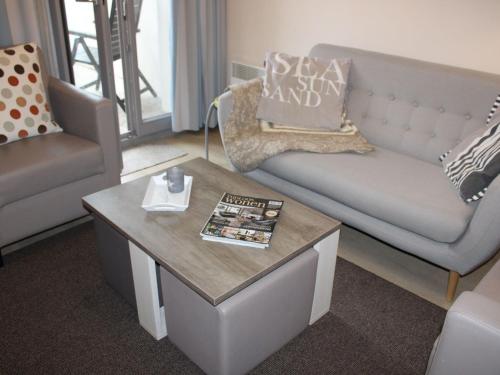 Modern apartment in Bray Dunes with terrace