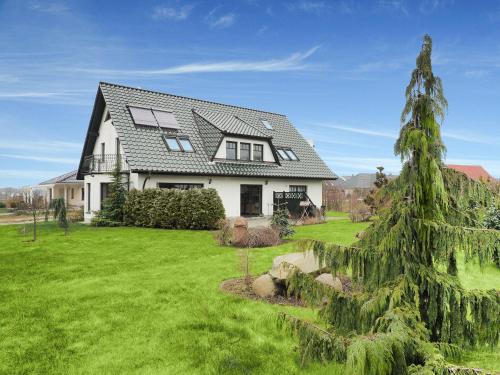Modern Apartment in Kuhlungsborn with Garden