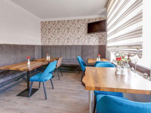 Modern apartment in Oberhausen with a terrace